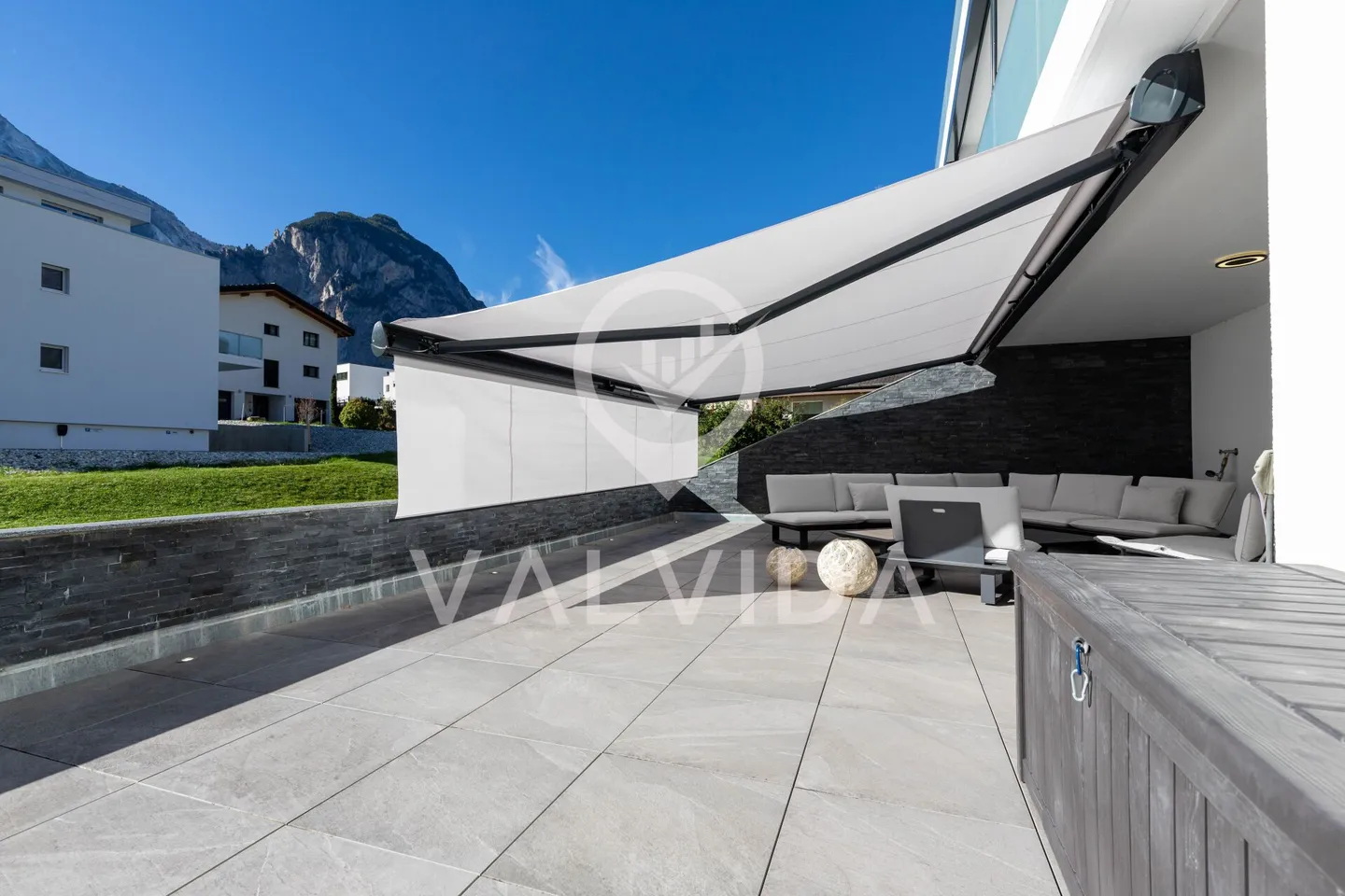 Moderno appartamento di 5,5 stanze con grande terrazza a Susten - Foto 20 di 21