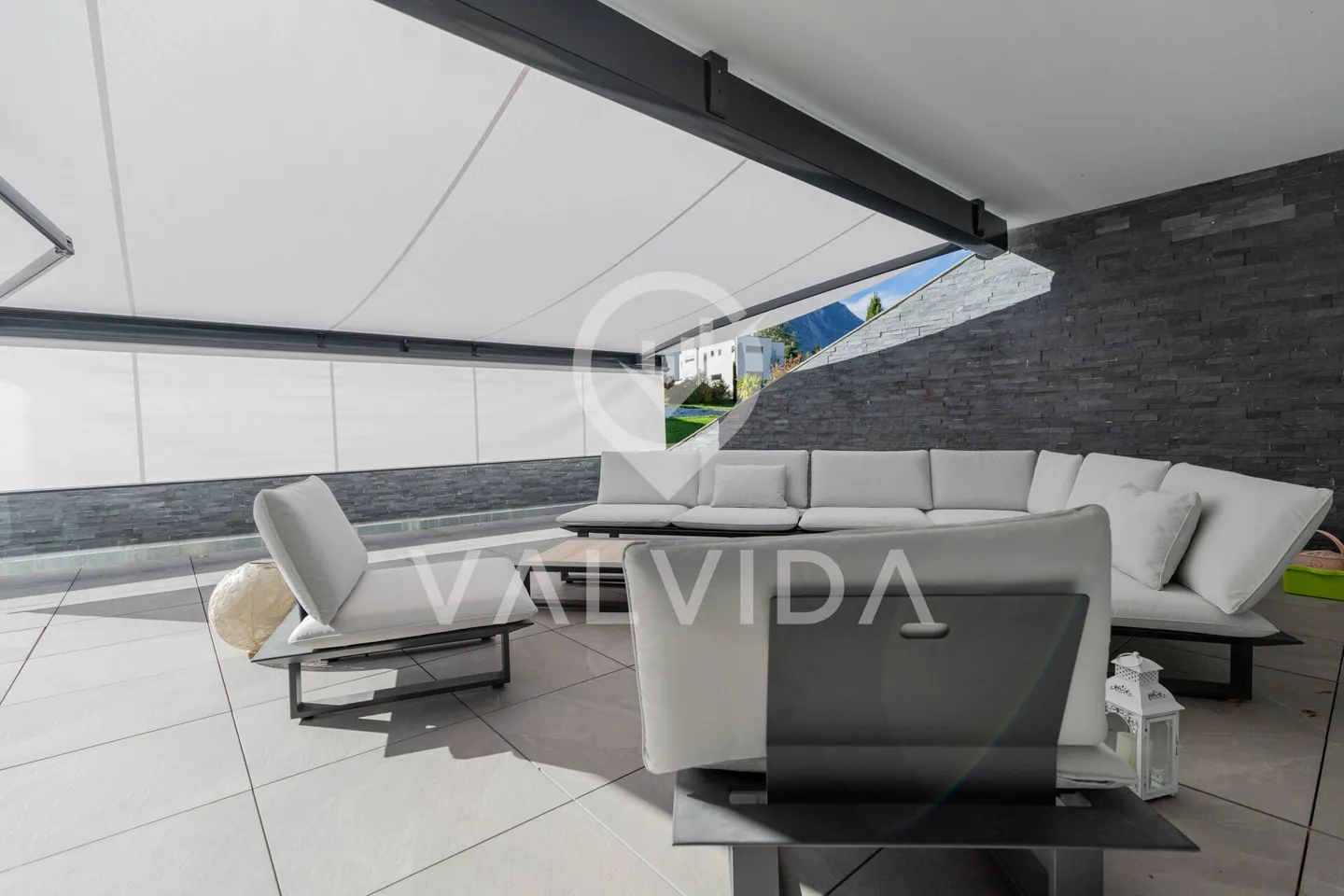 Moderno appartamento di 5,5 stanze con grande terrazza a Susten - Foto 21 di 21