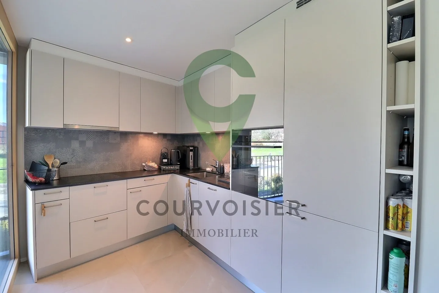 Bright 2.5P with optional versatile space of 55m2 - Photo 5 of 7