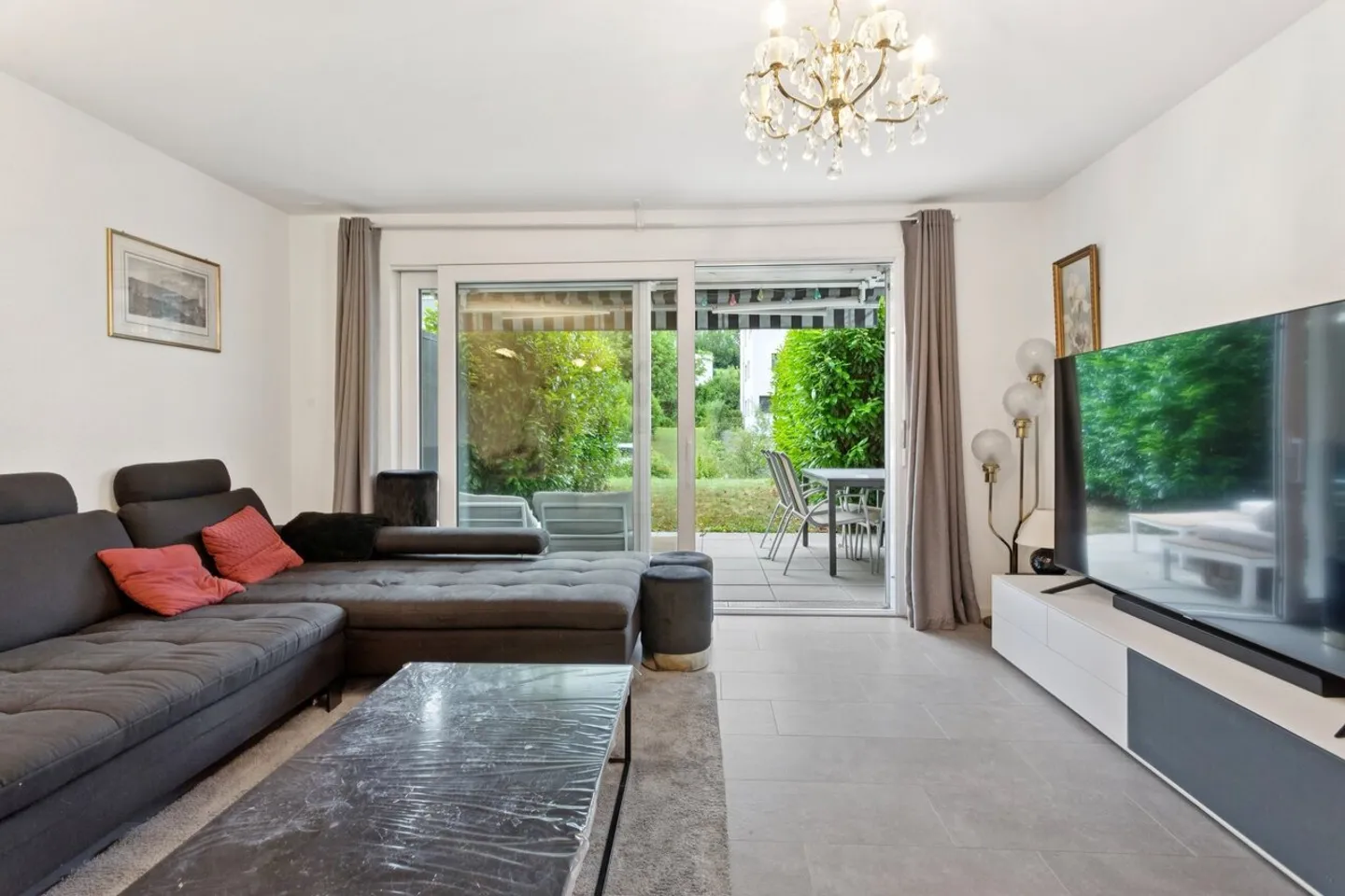 2.5 pces à Avenches avec terrasse, jardin et balcon privatif - Photo 8 sur 12