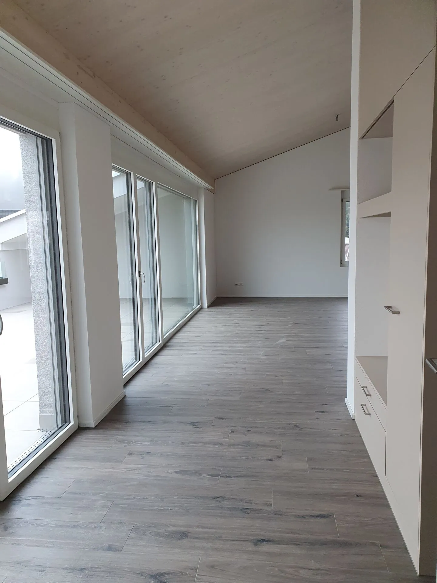 Vente : Appartement en copropriété de 3,5 pièces au dernier étage - Photo 3 sur 12