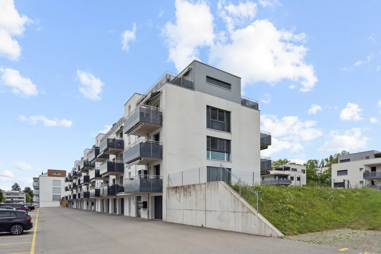 2.5 pces à Avenches avec terrasse, jardin et balcon privatif - Photo 12 sur 12
