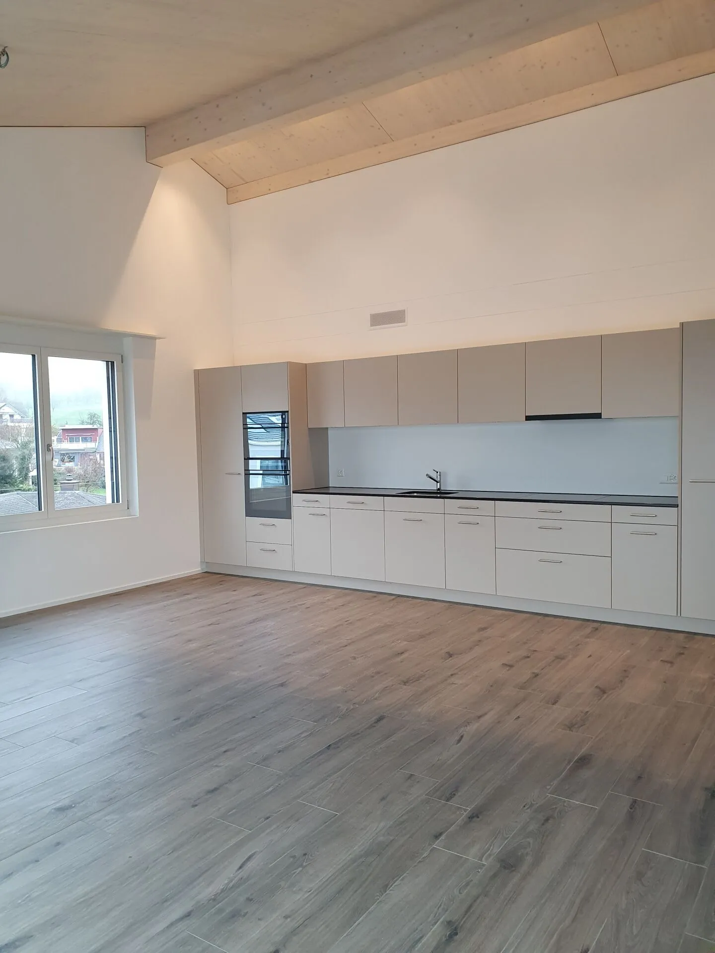 Vente : Appartement en copropriété de 3,5 pièces au dernier étage - Photo 1 sur 12