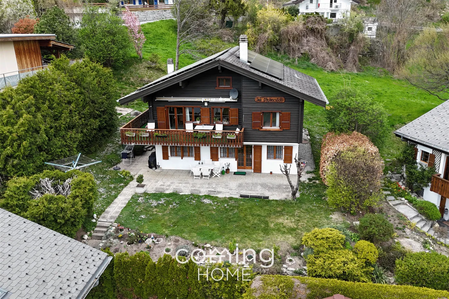 Two-family house in Bitsch - flexible use, with large garden and new photovoltaic system - Photo 2 of 13