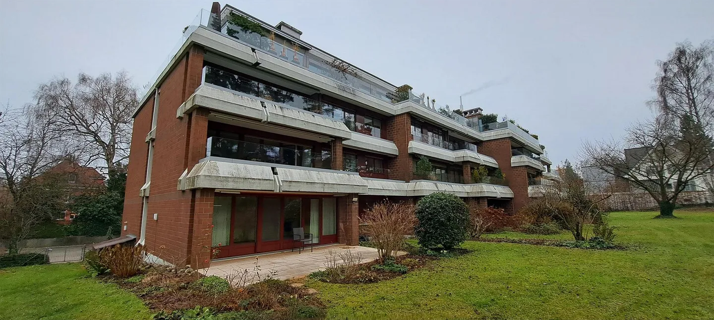 Appartement 5 1/2 pièces avec grand patio - Photo 1 sur 9