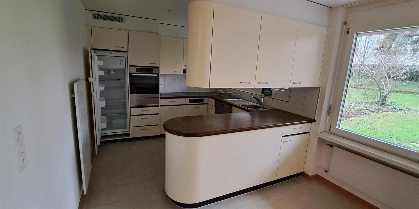 Appartement 5 1/2 pièces avec grand patio - Photo 2 sur 9