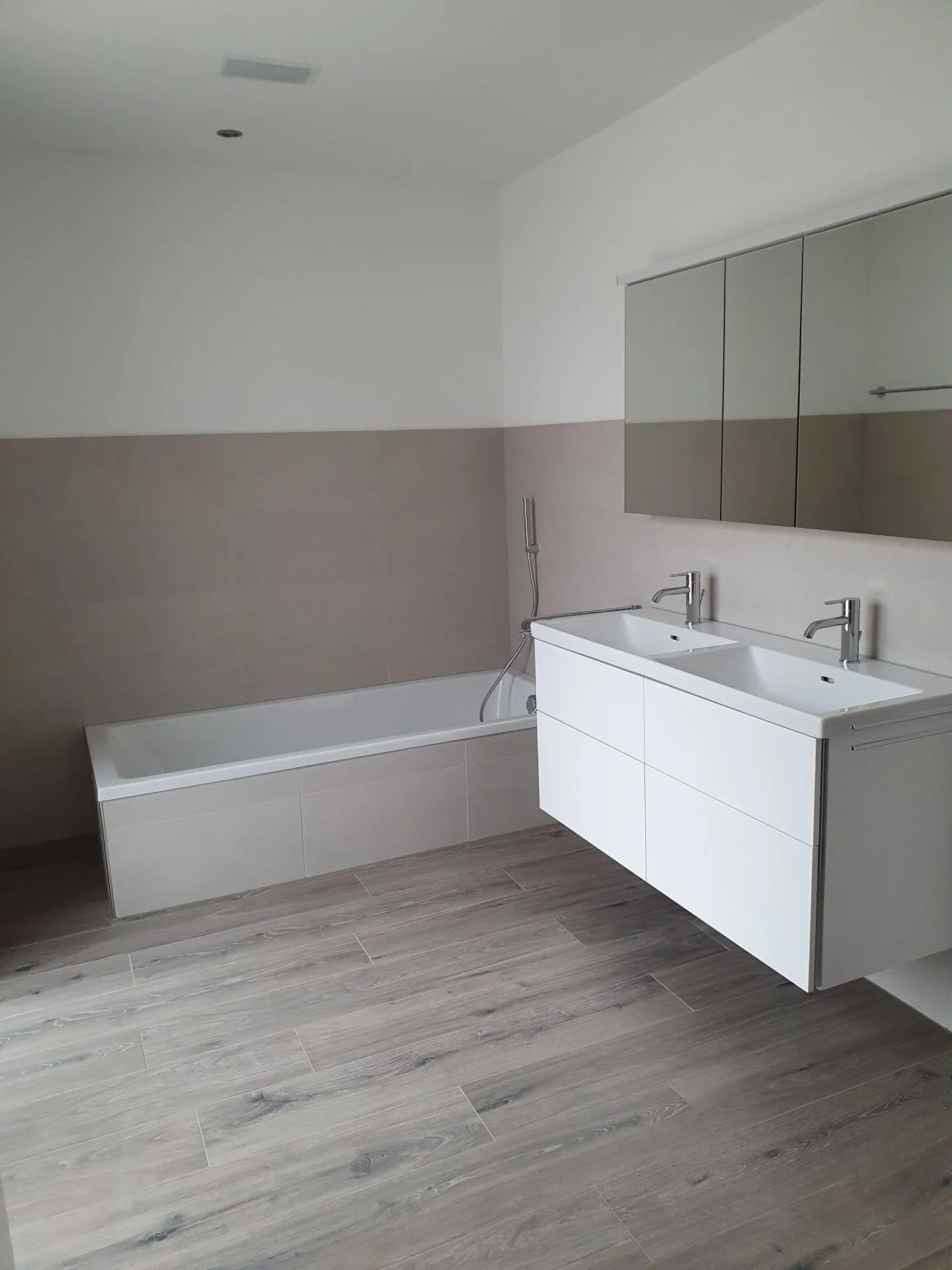 Vente : Appartement en copropriété de 3,5 pièces au dernier étage - Photo 6 sur 12