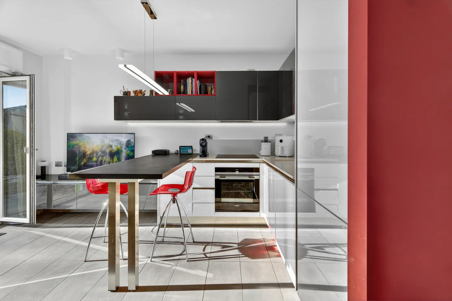 Appartement moderne avec jardin - Photo 5 sur 13