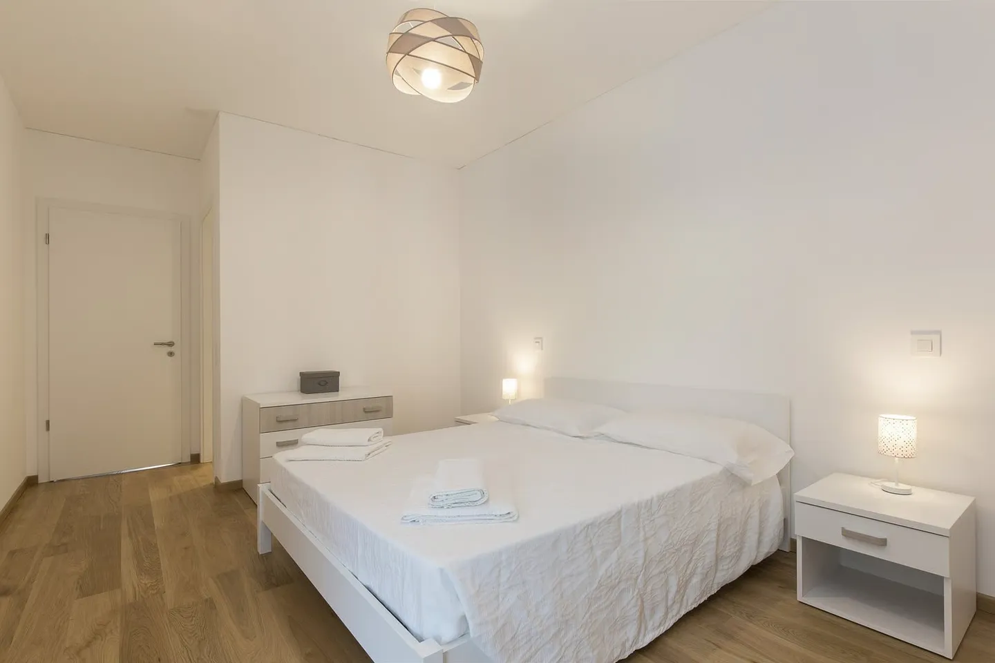 Ampio appartamento di 4,5 locali, centrale e vicino alle università di Lugano - Foto 7 di 13