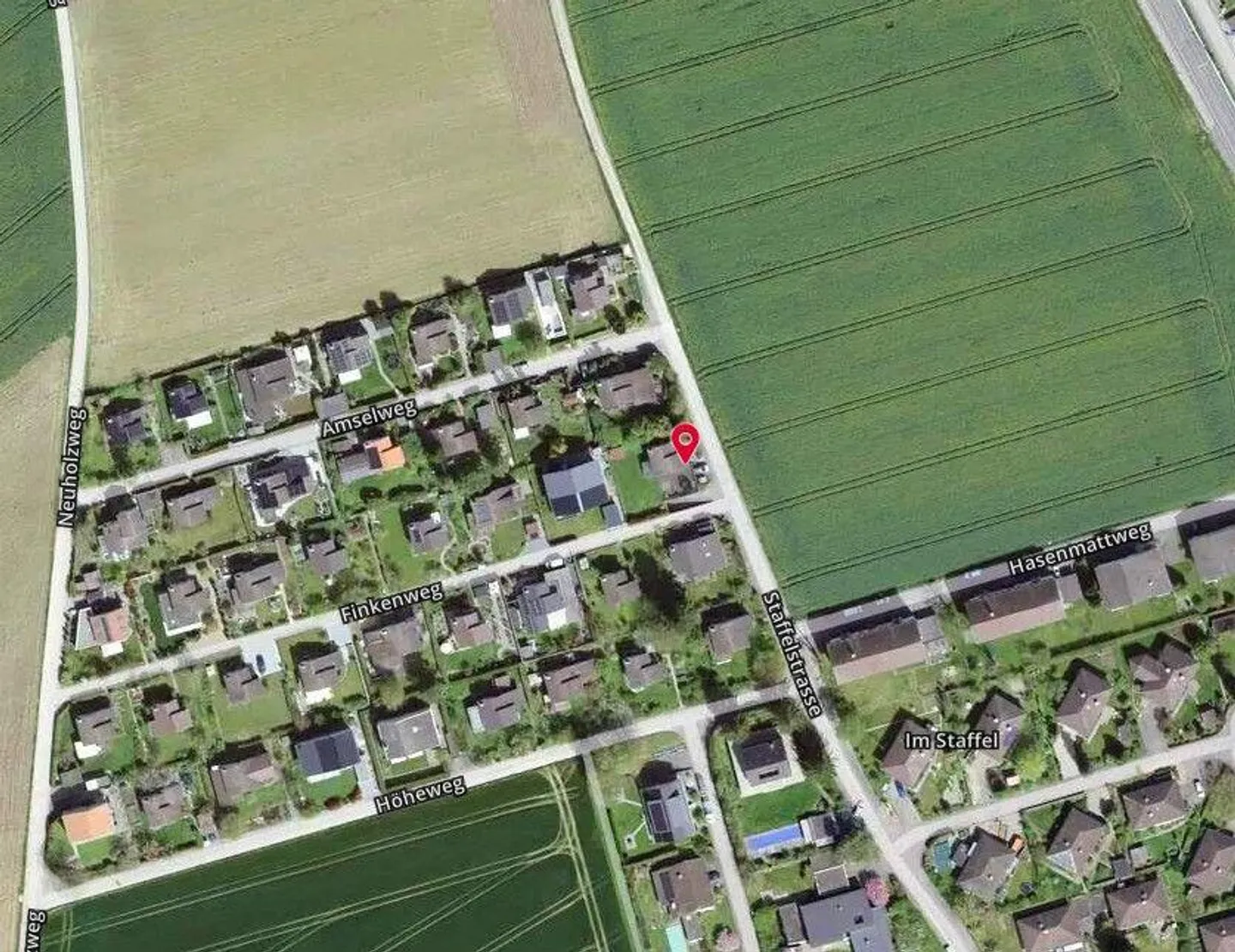 Casa residenziale di 5,5 stanze con garage - Foto 2 di 13