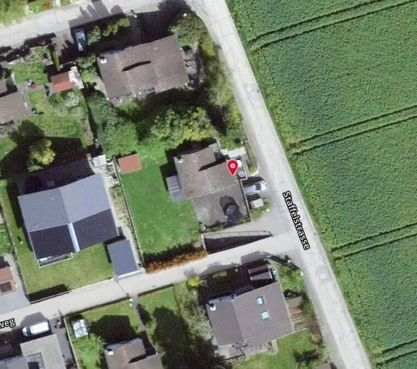 Casa residenziale di 5,5 stanze con garage - Foto 3 di 13