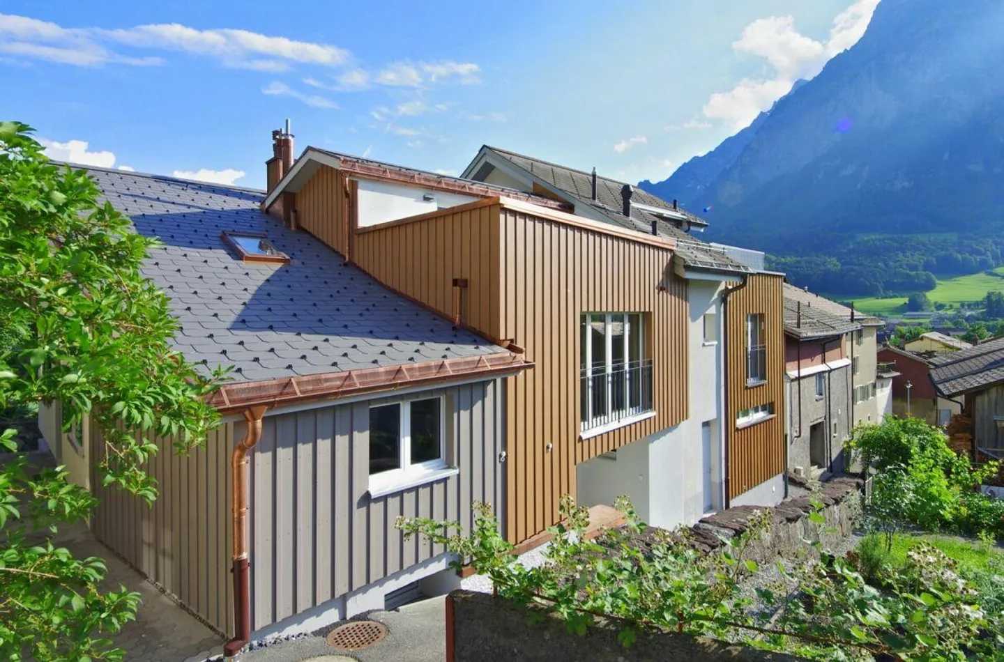 2.5-ROOM HOUSE PART - Photo 2 of 9