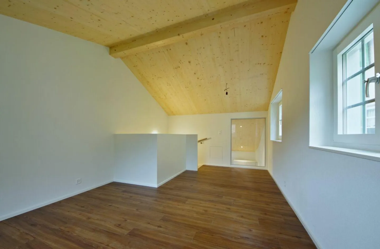2.5-ROOM HOUSE PART - Photo 6 of 9