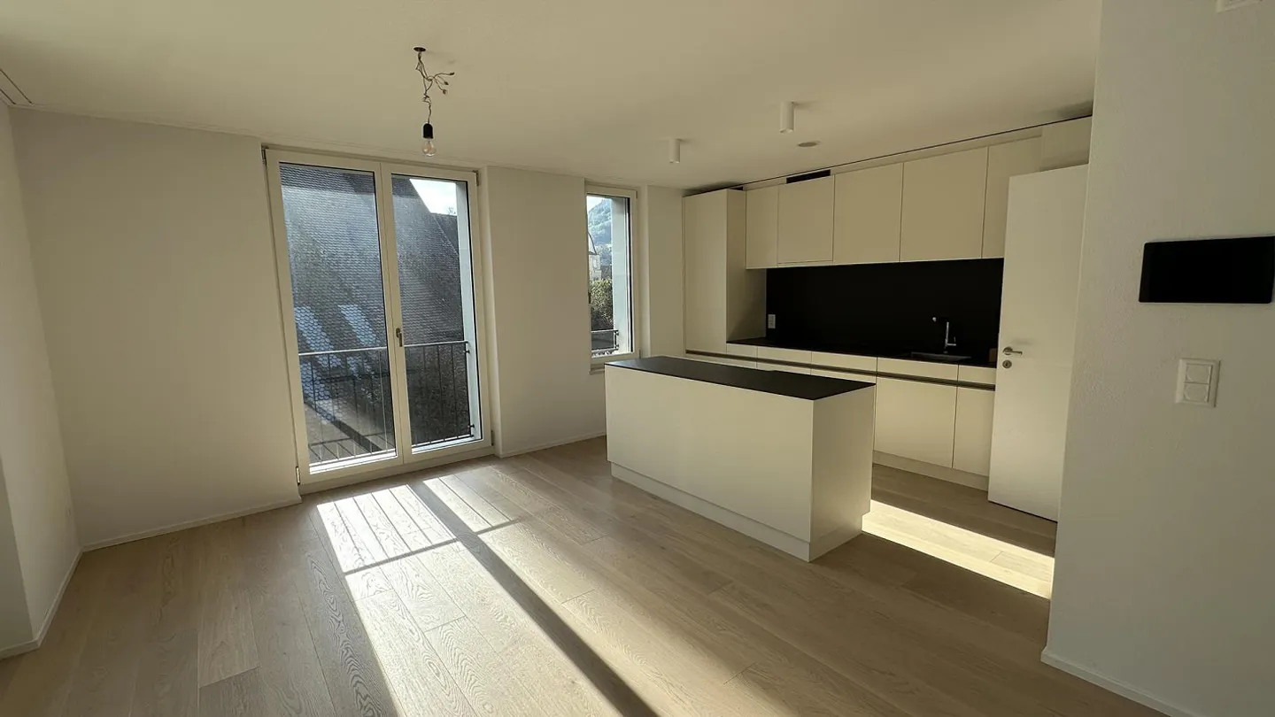 Appartamento moderno di 2,5 stanze nel centro di Sarnen - Foto 3 di 10