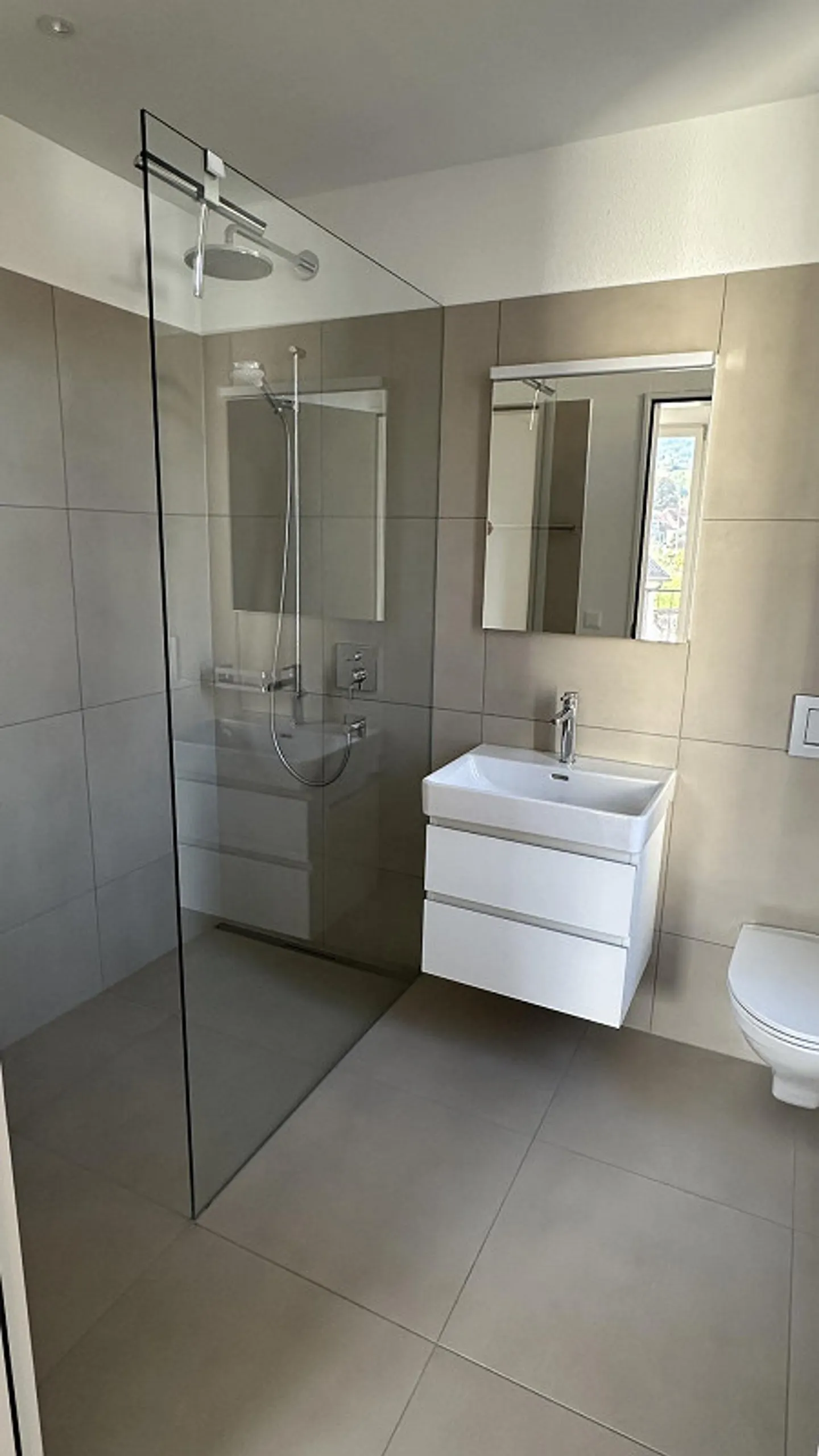 Appartamento moderno di 2,5 stanze nel centro di Sarnen - Foto 8 di 10