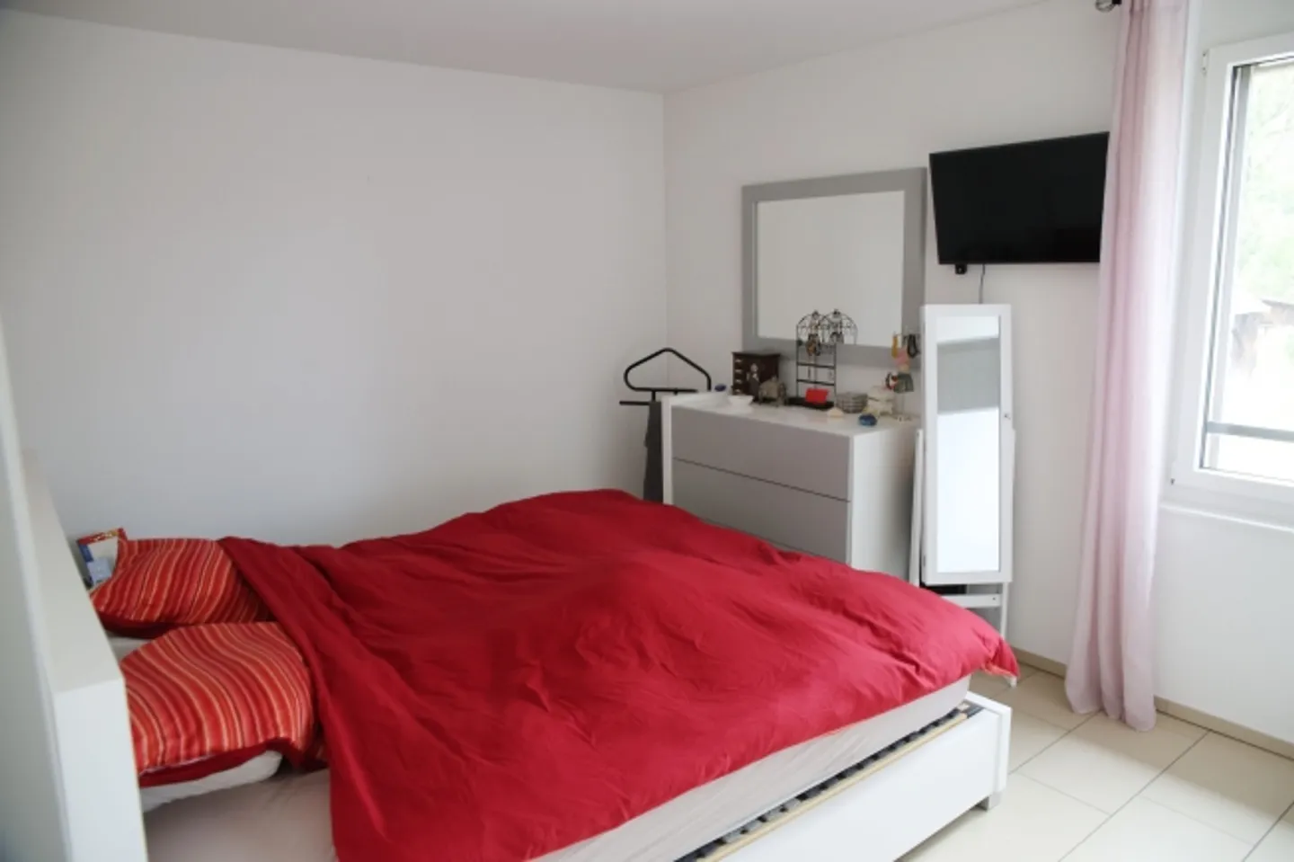 Attractive 4.5-room apartment in a central location in Birr - Photo 10 of 13