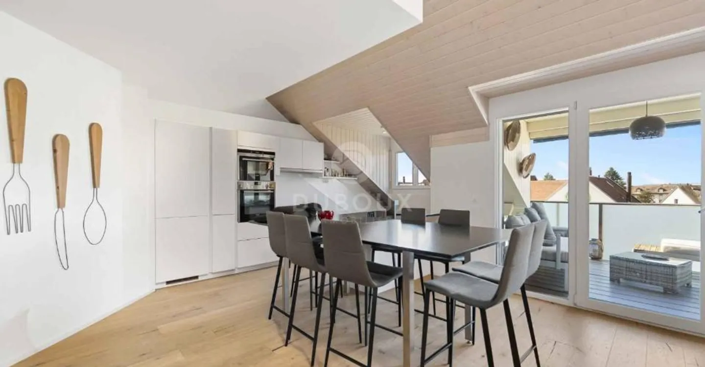 MAGNIFIKANTE DUPLEX-WOHNUNG MIT 5 ZIMMERN IM HERZEN VON GLAND - Foto 3 von 10
