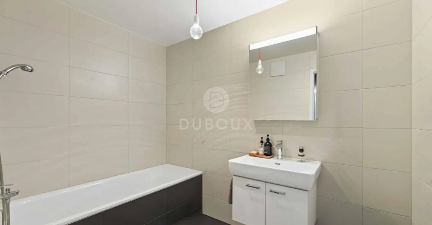 MAGNIFIKANTE DUPLEX-WOHNUNG MIT 5 ZIMMERN IM HERZEN VON GLAND - Foto 6 von 10