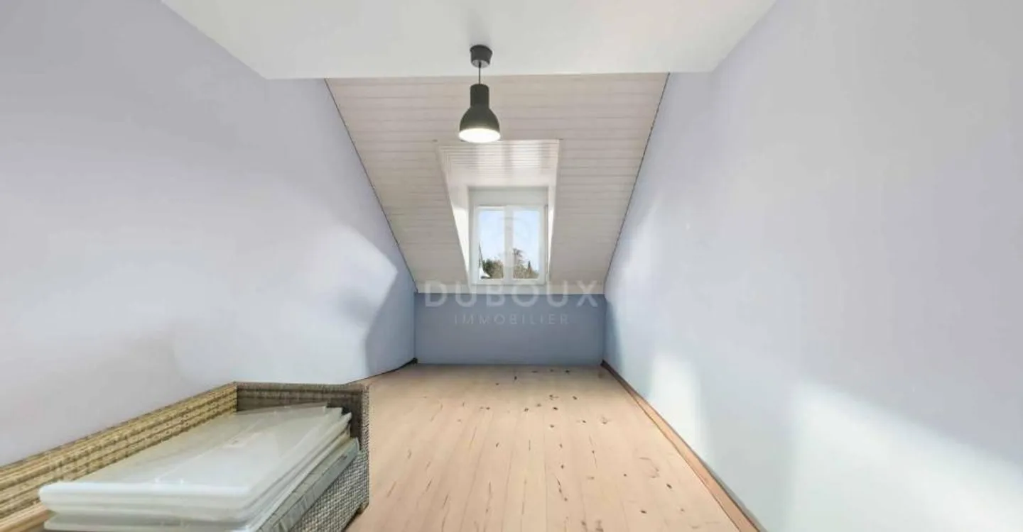 MAGNIFIKANTE DUPLEX-WOHNUNG MIT 5 ZIMMERN IM HERZEN VON GLAND - Foto 7 von 10