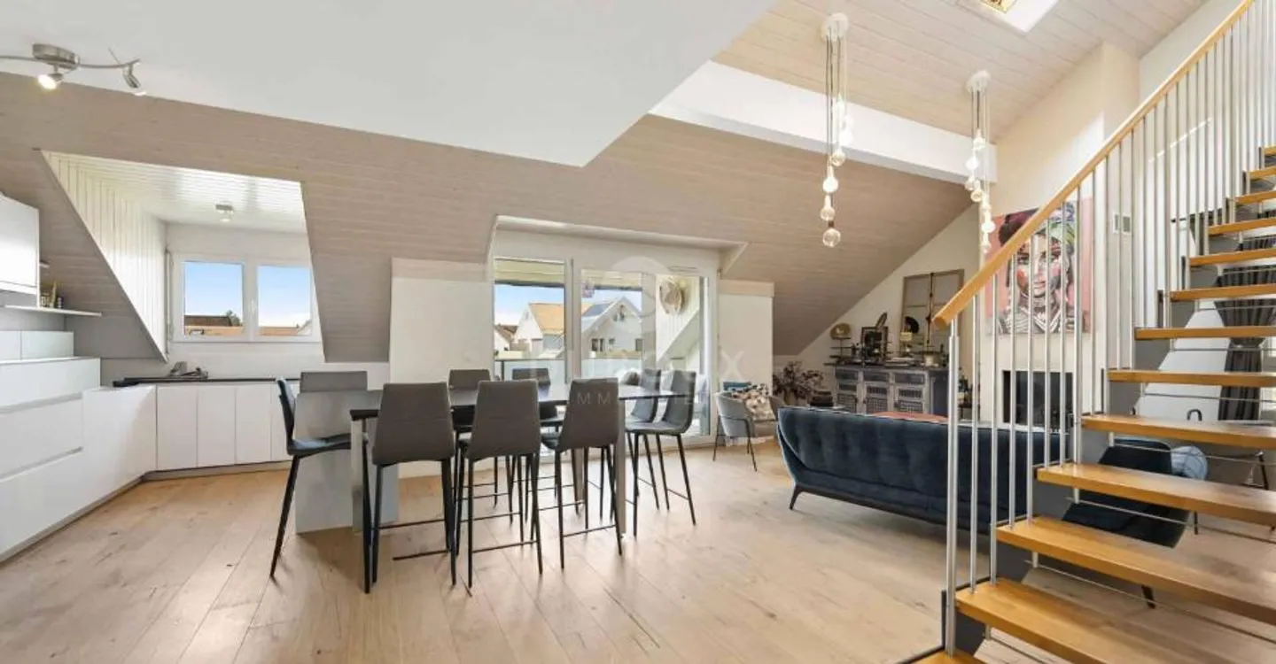 MAGNIFIKANTE DUPLEX-WOHNUNG MIT 5 ZIMMERN IM HERZEN VON GLAND - Foto 1 von 10