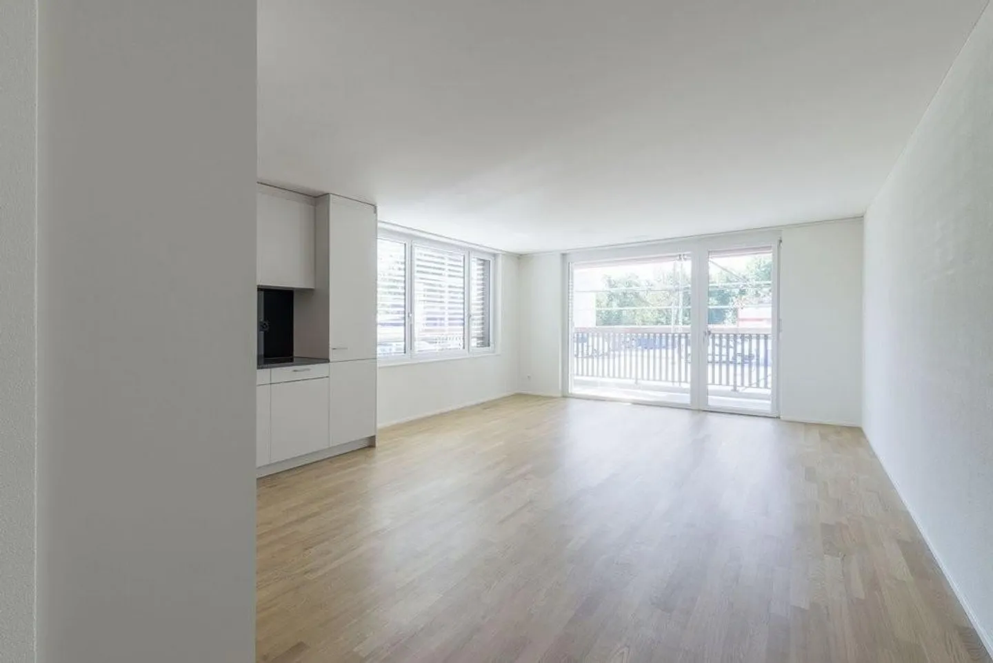 Renting without rental deposit - Modern and spacious living - Photo 5 of 8