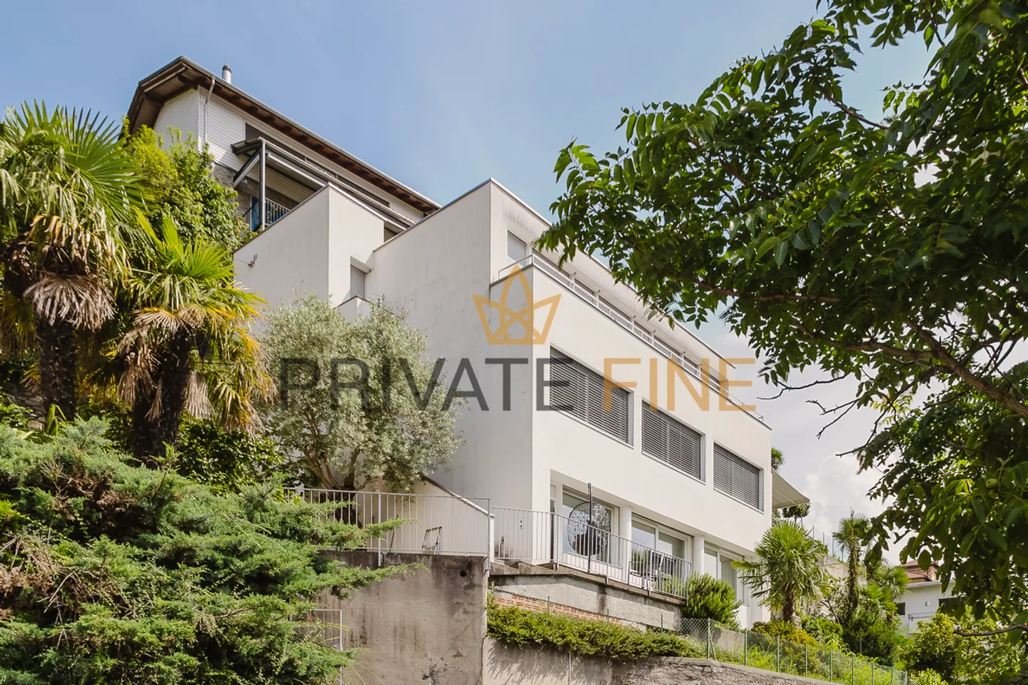 Belle et moderne villa avec vue fantastique sur le lac - Photo 3 sur 11