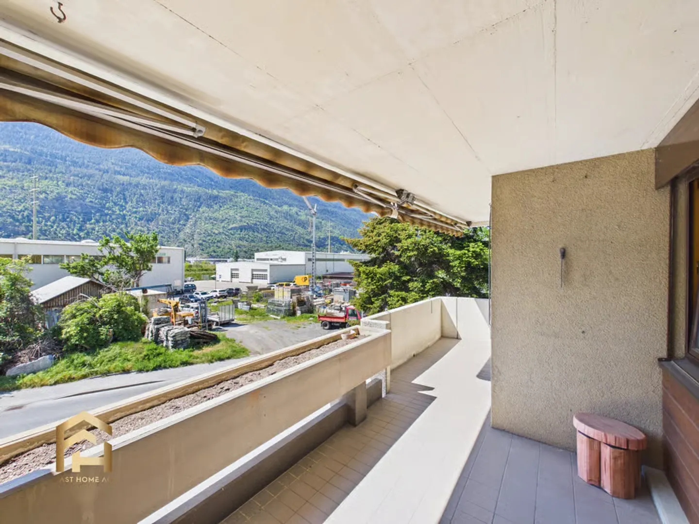 Appartamento centrale di 4,5 locali nella migliore posizione a Baltschieder con giardino e garage - Foto 12 di 13