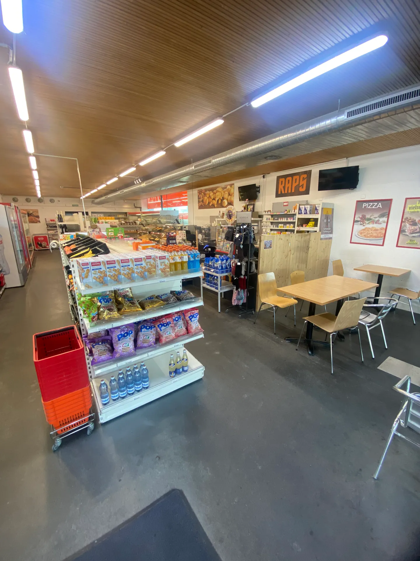 Property for sale - Photo 5 of 15