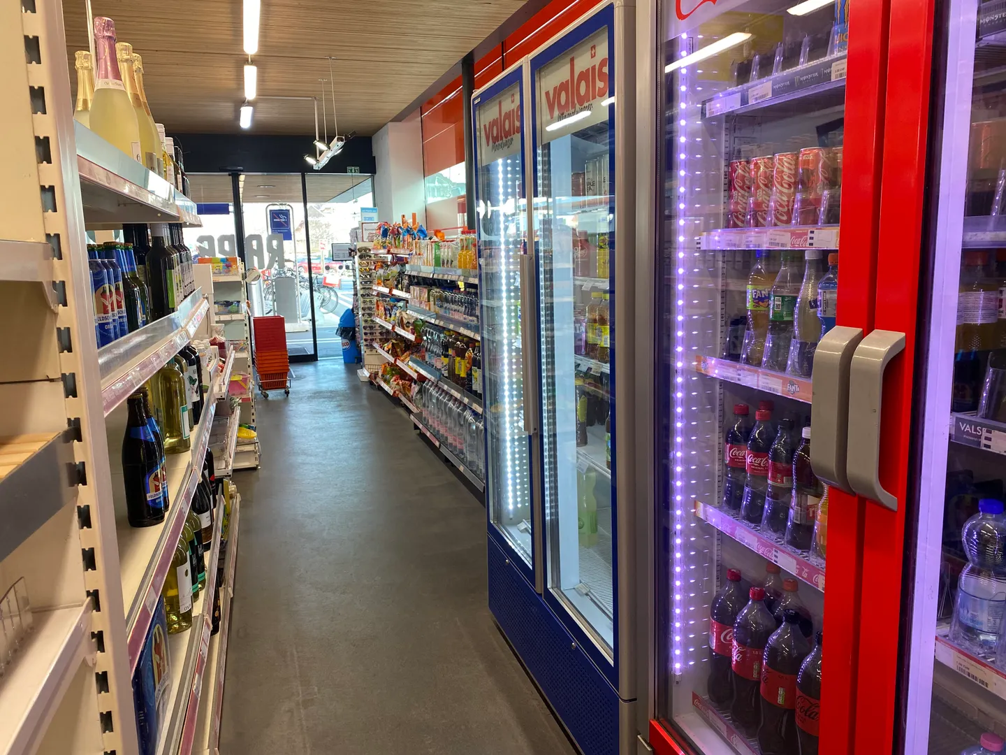 Property for sale - Photo 8 of 15