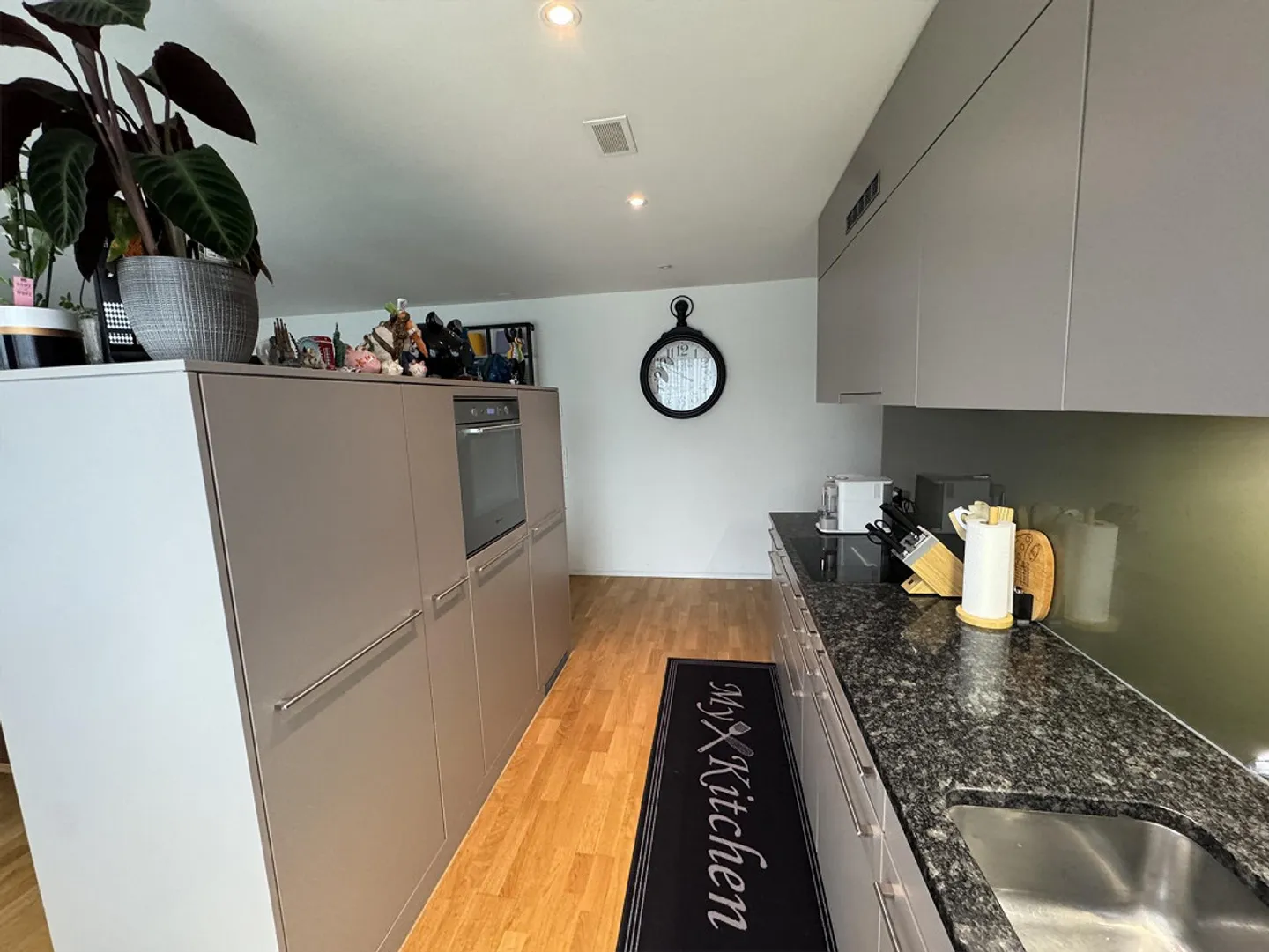 Looking for a new tenant for a 2.5-room apartment with terrace in Zurich - Photo 7 of 20