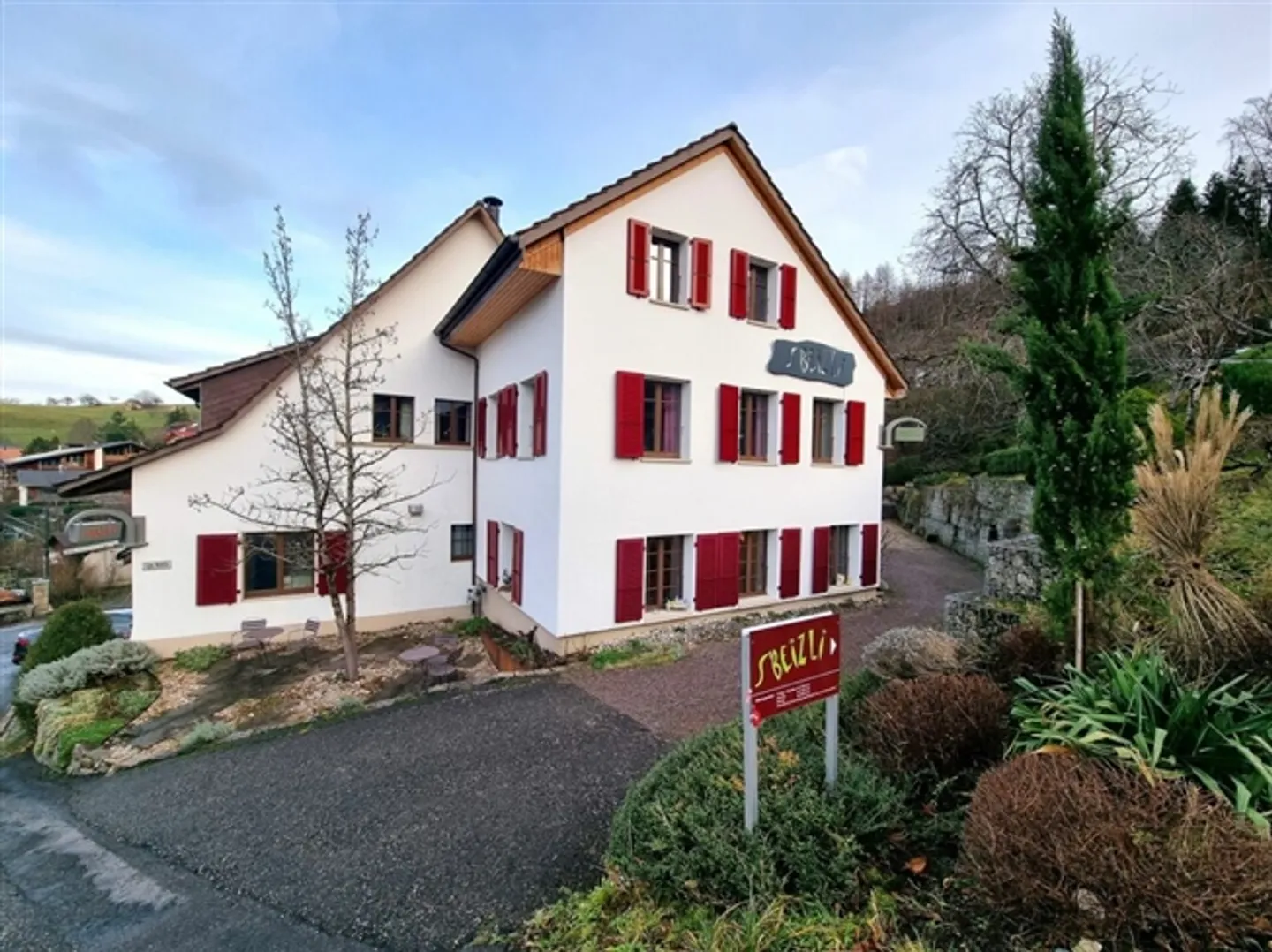 Beautiful property with great potential - Photo 1 of 20