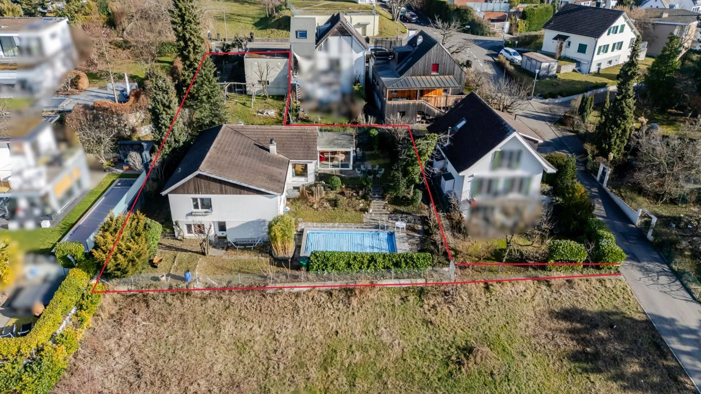 Freistehendes 6.5 Z' Einfamilienhaus mit Doppelgarage an Toplage - Foto 1 di 12