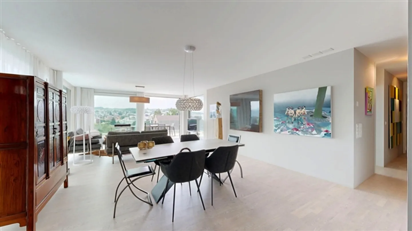 «Moderne 4.5-Zimmer-Eigentumswohnung mit Panoramaaussicht» - Foto 1 von 16