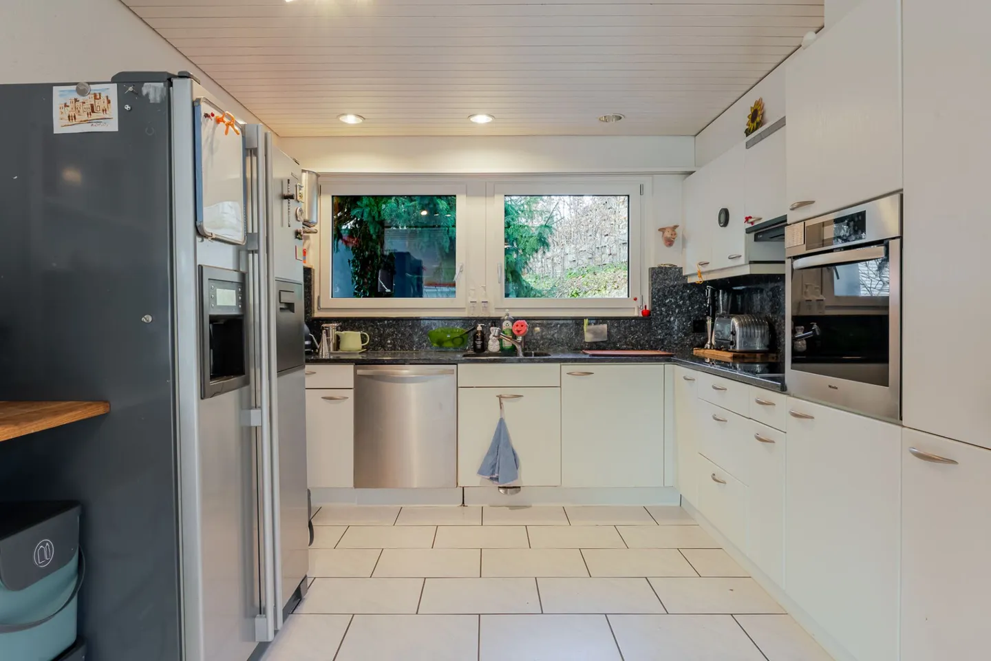 Freistehendes 6.5 Z' Einfamilienhaus mit Doppelgarage an Toplage - Foto 6 di 12