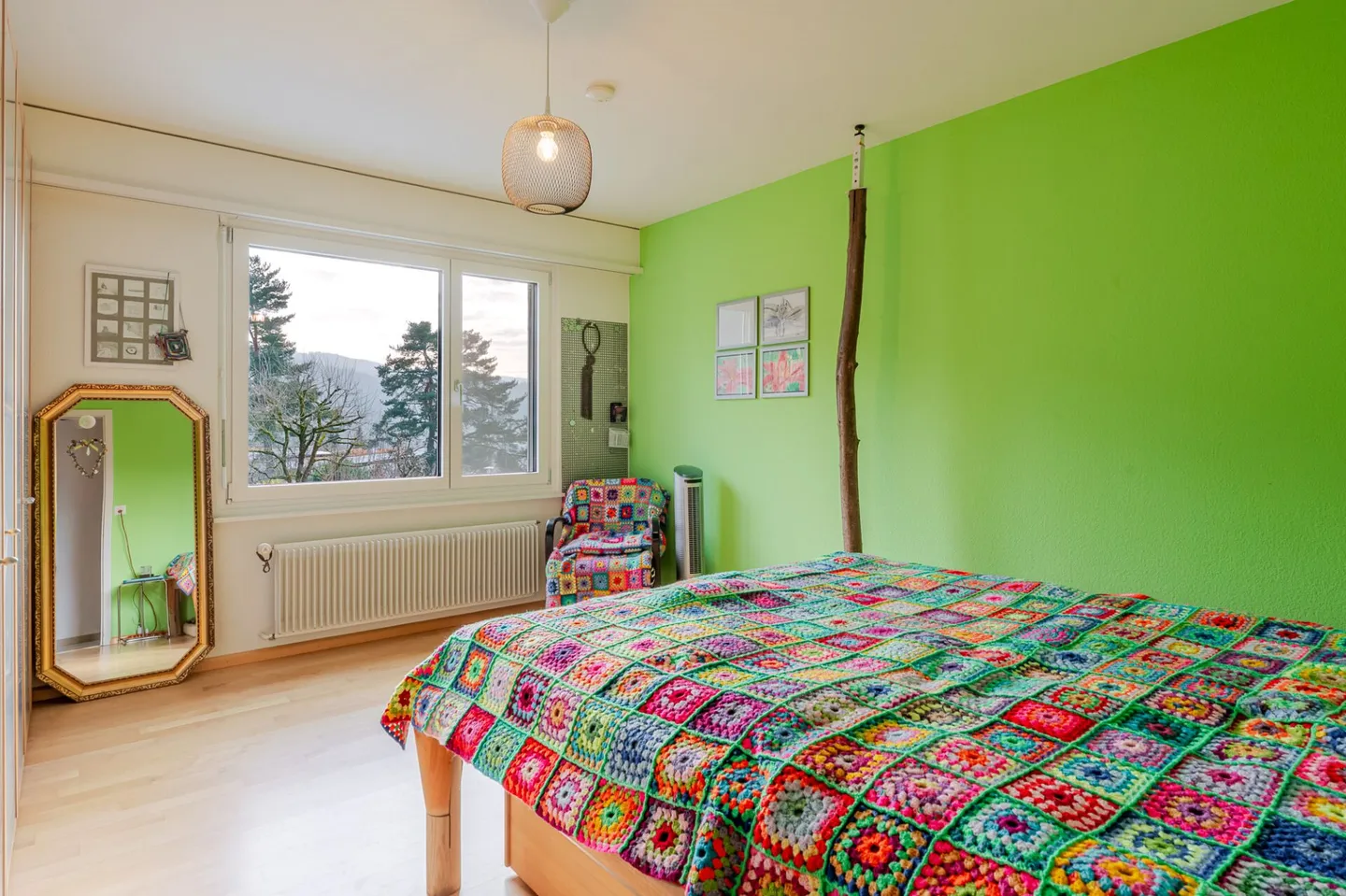 Freistehendes 6.5 Z' Einfamilienhaus mit Doppelgarage an Toplage - Foto 7 di 12