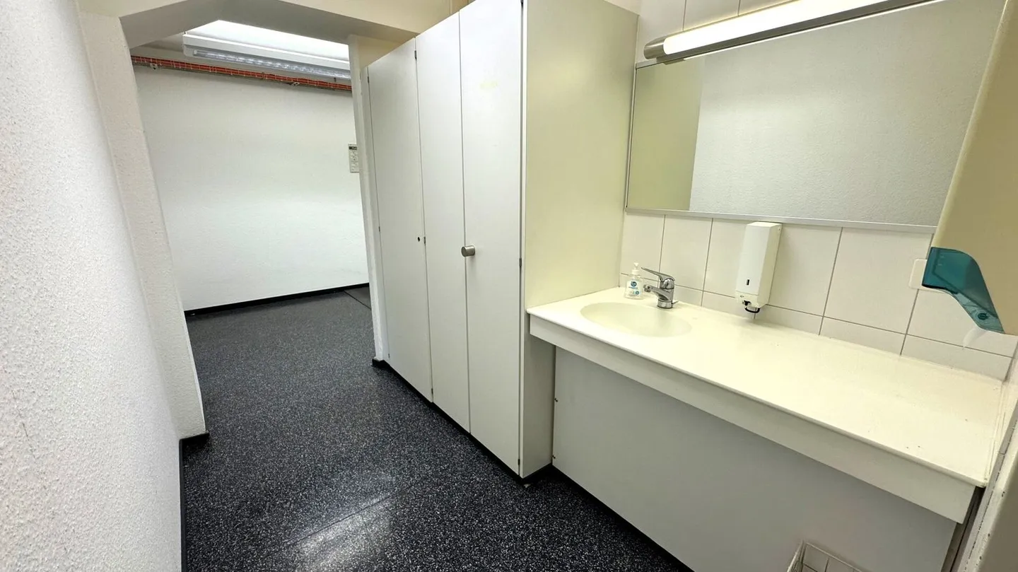 Grosszügige Bürofläche bei der Messe Basel zu vermieten - Foto 8 von 9