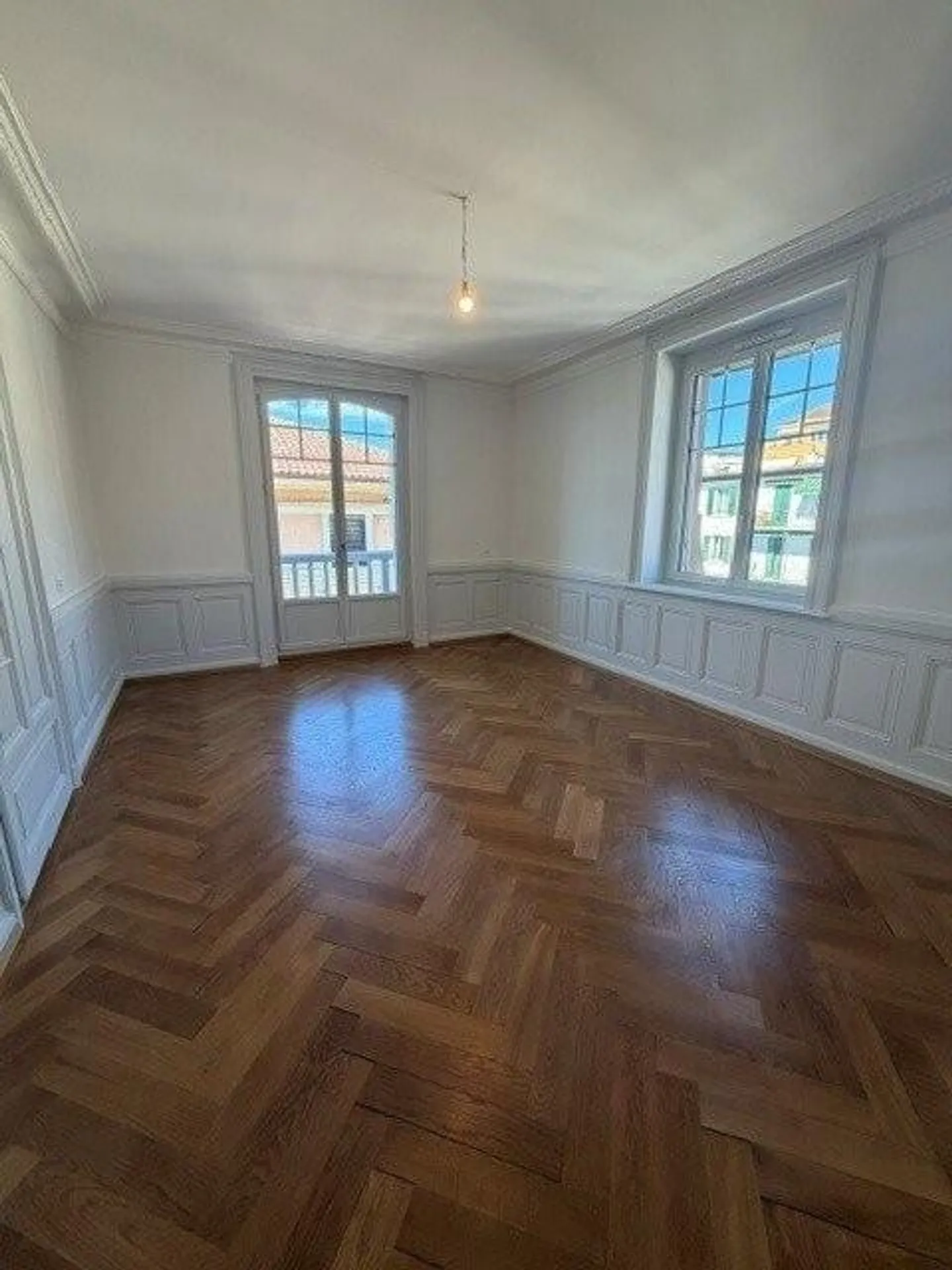 Appartement 5 pièces charmant - Photo 5 sur 12
