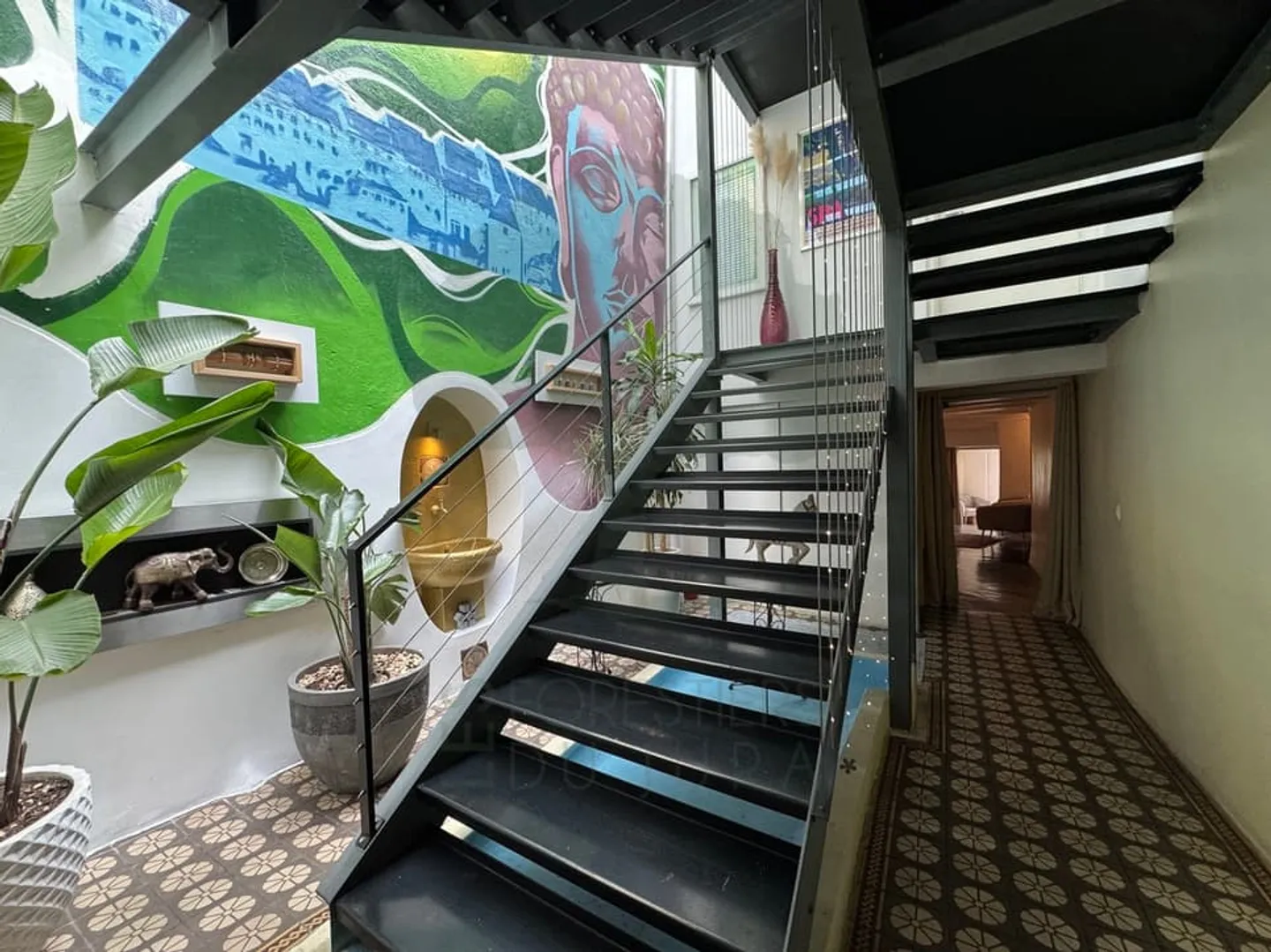 IN VENDITA - PROPRIETÀ ECCEZIONALE NEL CUORE DELL'AJOIE - Foto 4 di 13