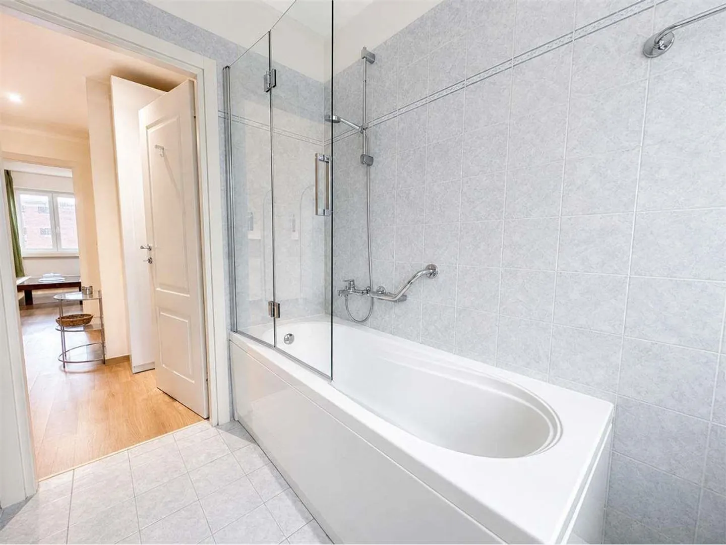 Appartement meublé au cœur de Lugano - Photo 11 sur 13