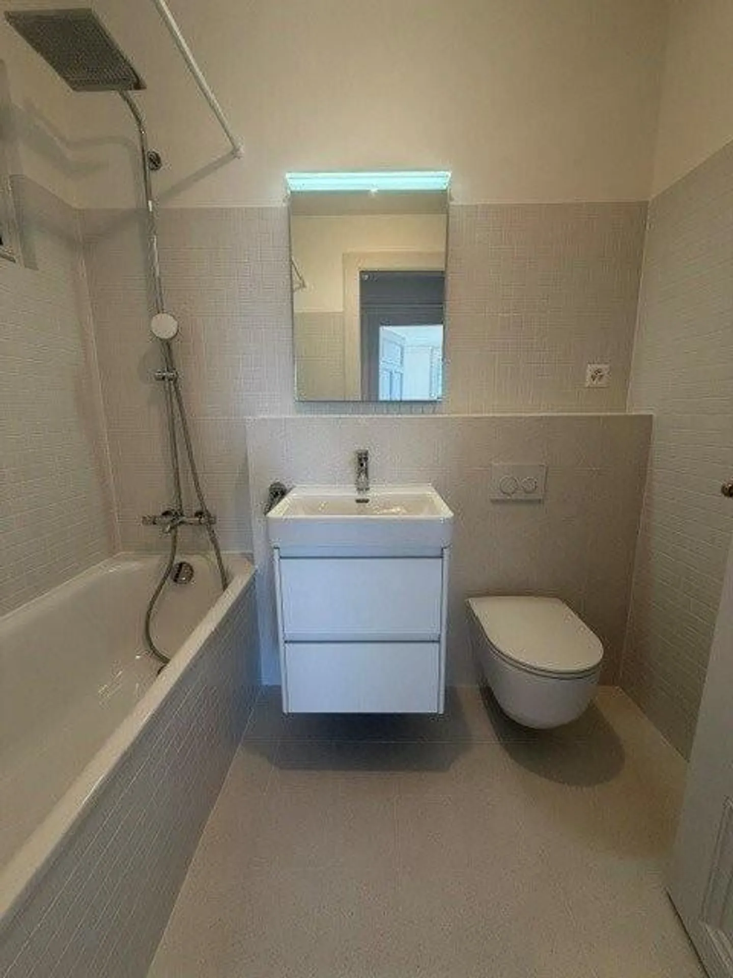 Appartement 5 pièces charmant - Photo 10 sur 12