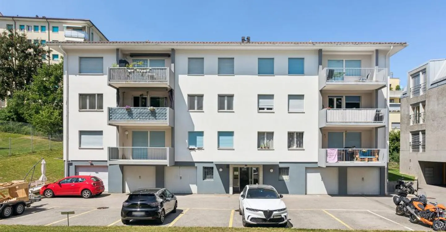 Un appartement rénové de 5.5 pièces au cœur de Villars-sur-Glâne - Photo 7 of 9