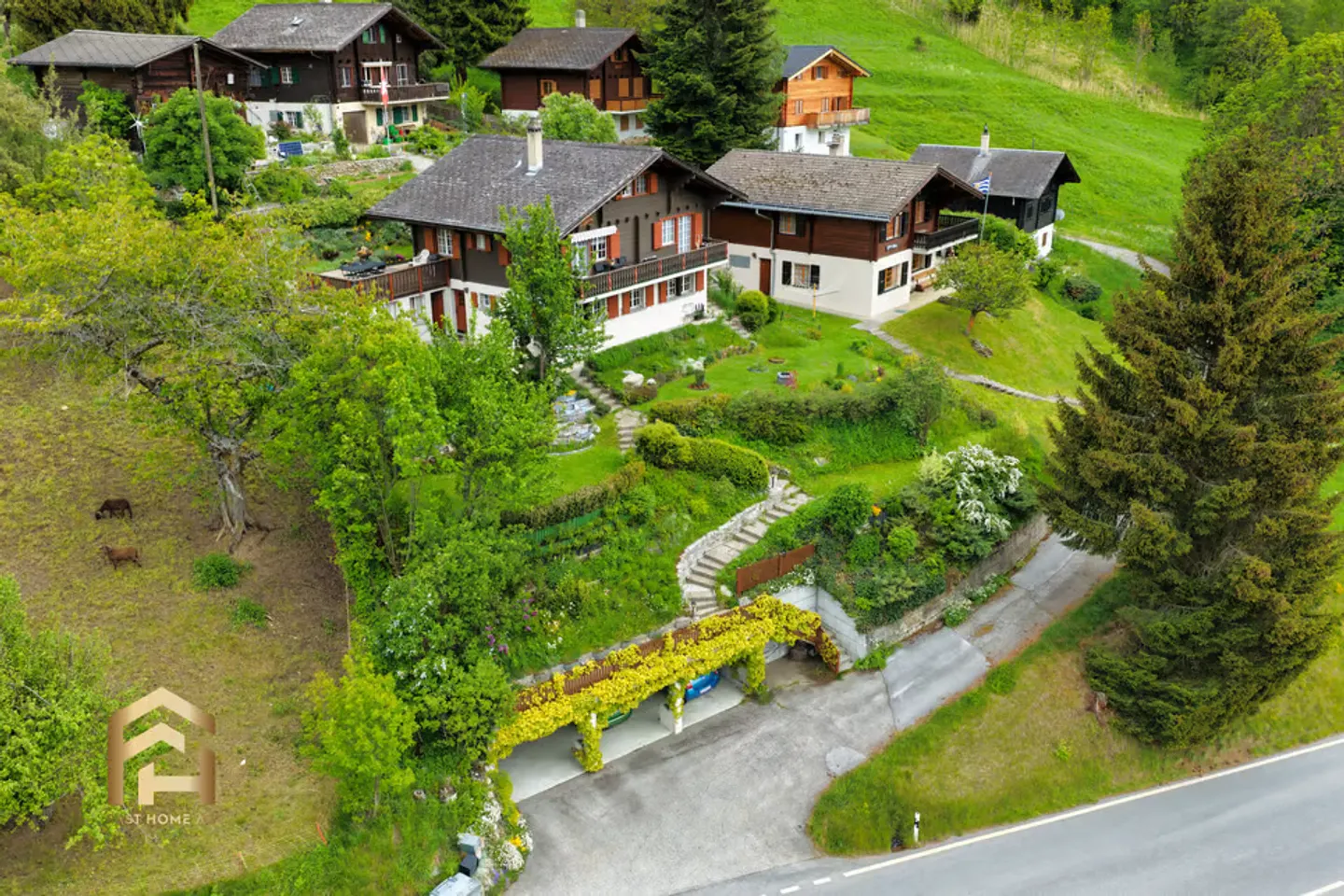 Chalet in Ernen mit Gästewohnung - Foto 1 von 13