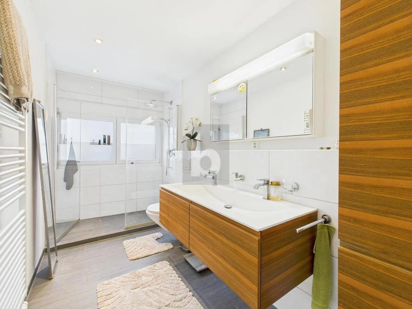 Maison familiale avec grand jardin - Photo 4 sur 6