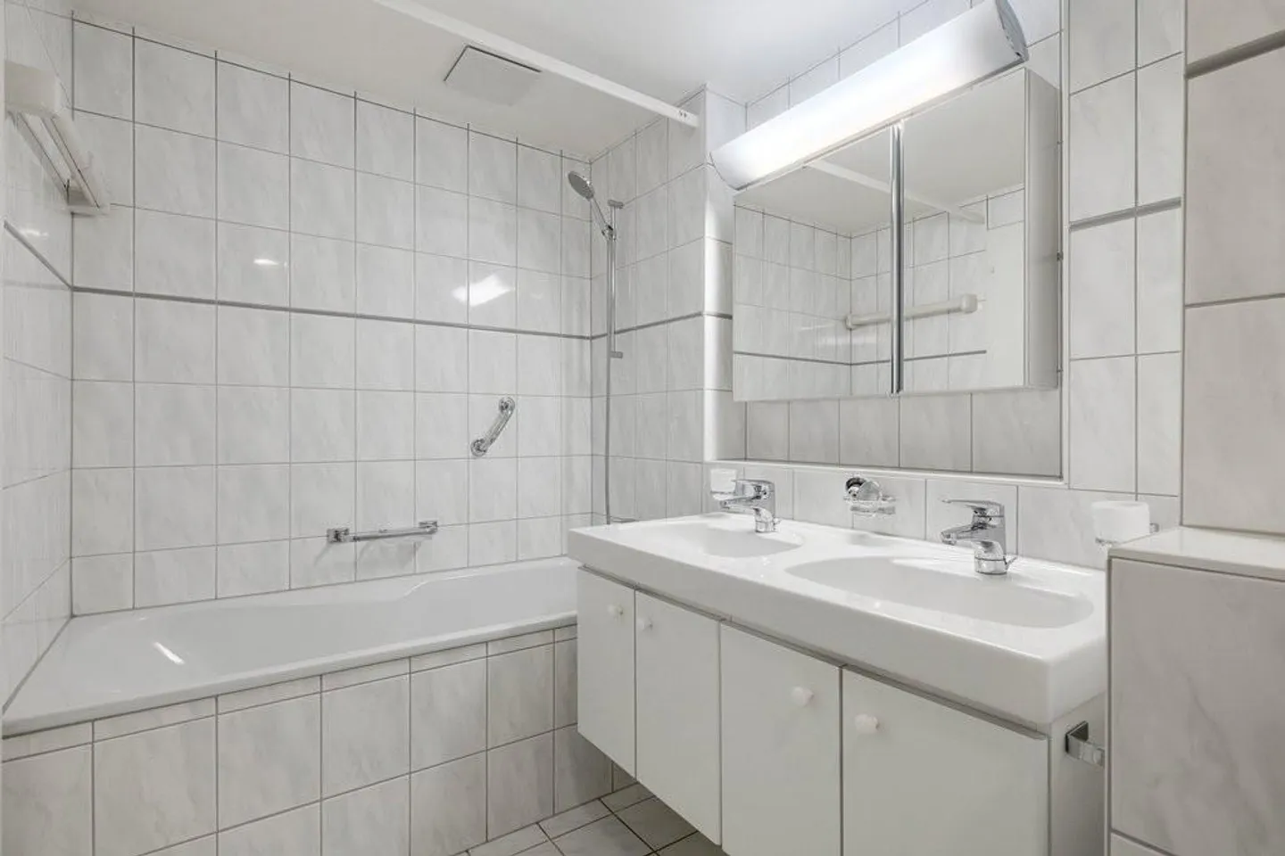Casa nel bel Binningen - Vicino alla città ma verde - Foto 8 di 12