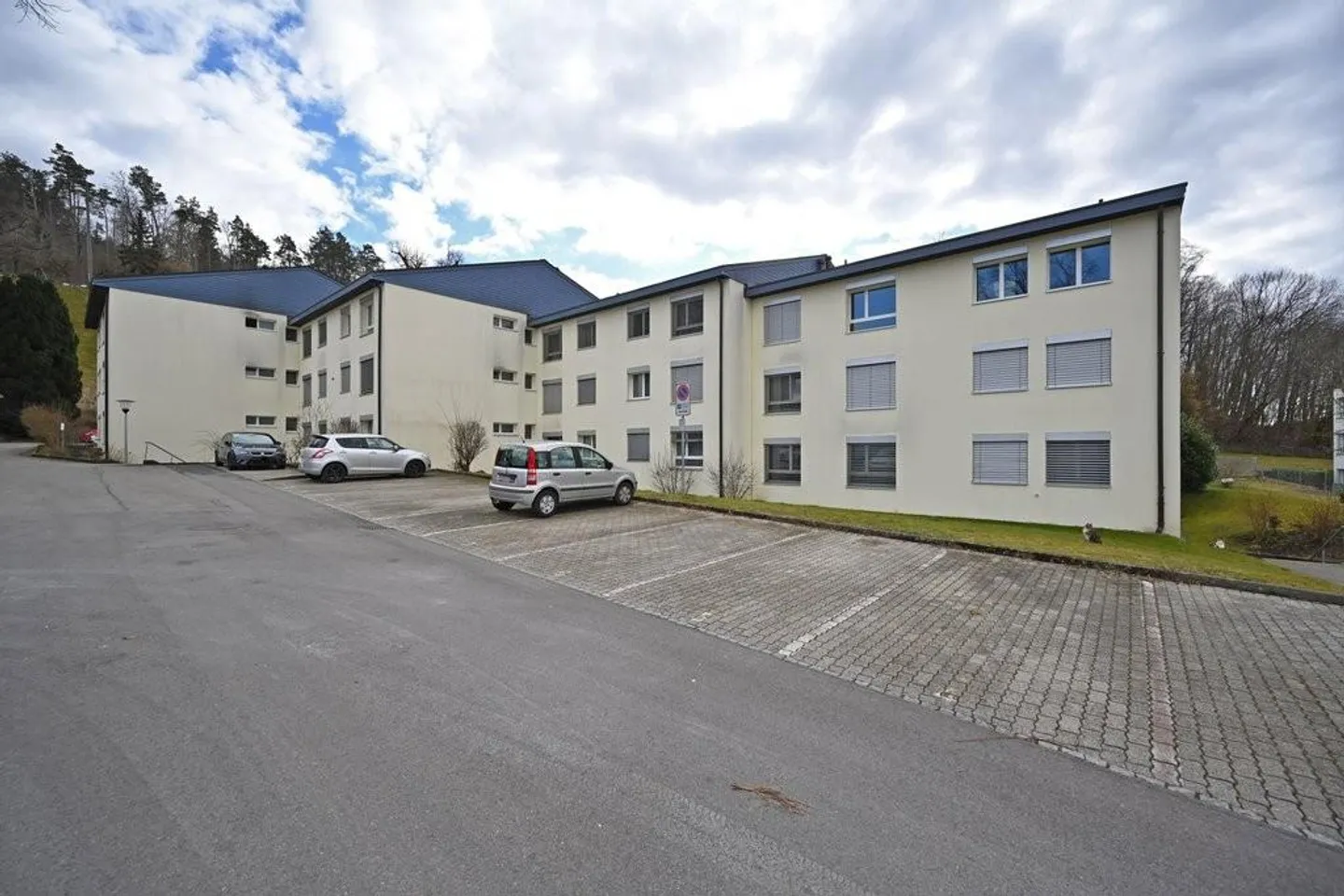 Modernes Apartment in grüner Lage - Foto 2 von 9