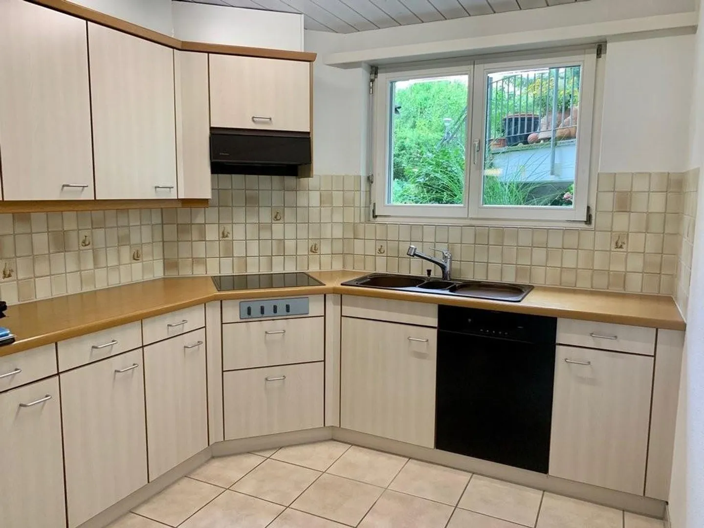 Détente sur la magnifique terrasse - Photo 7 sur 8