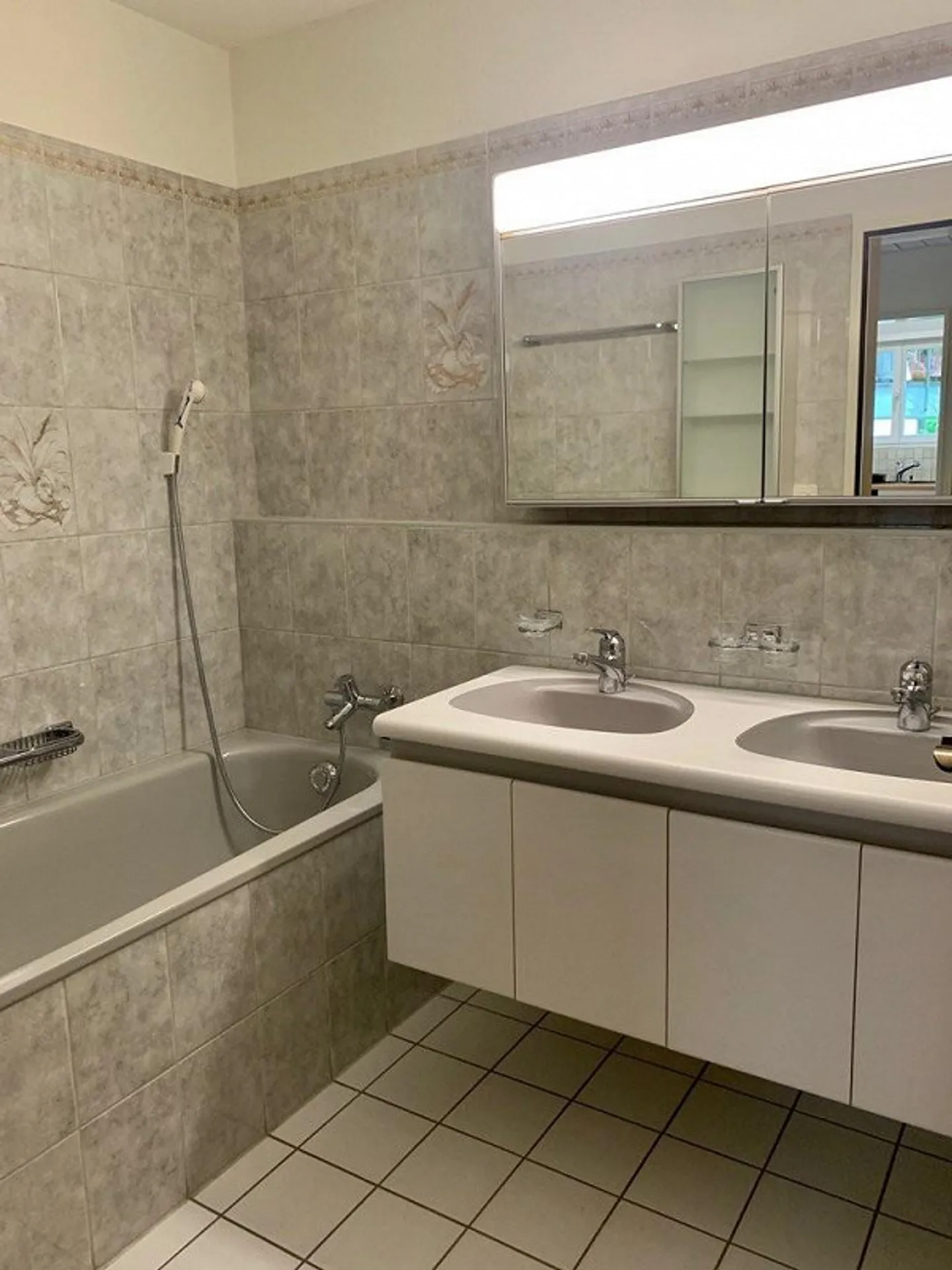 Détente sur la magnifique terrasse - Photo 5 sur 8