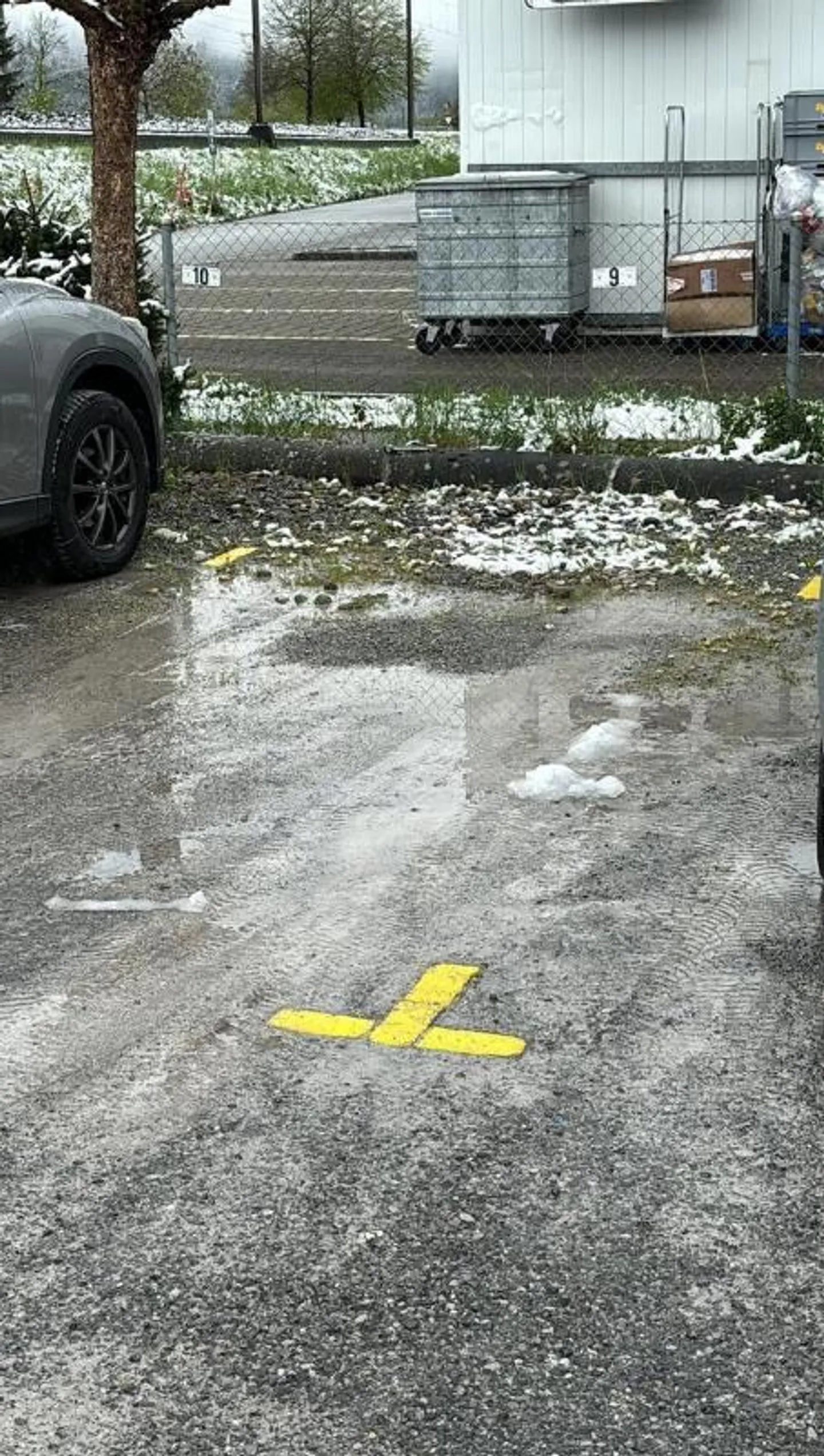 Posto auto - Foto 1 di 1