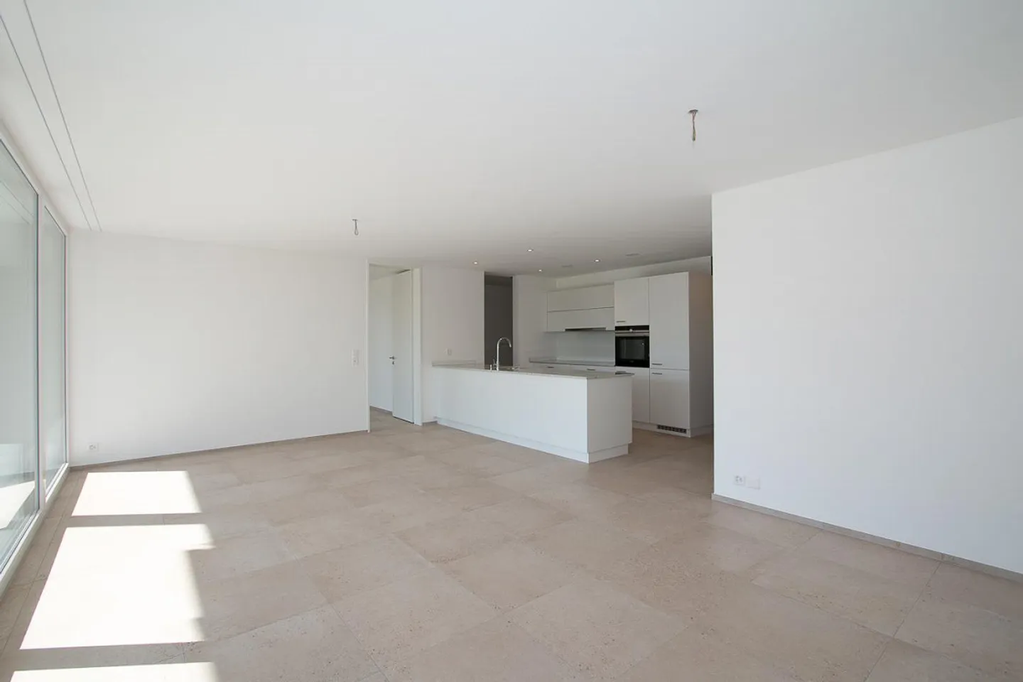 Helle 3.5-Zimmer-Wohnung im Erdgeschoss! - Foto 9 von 16