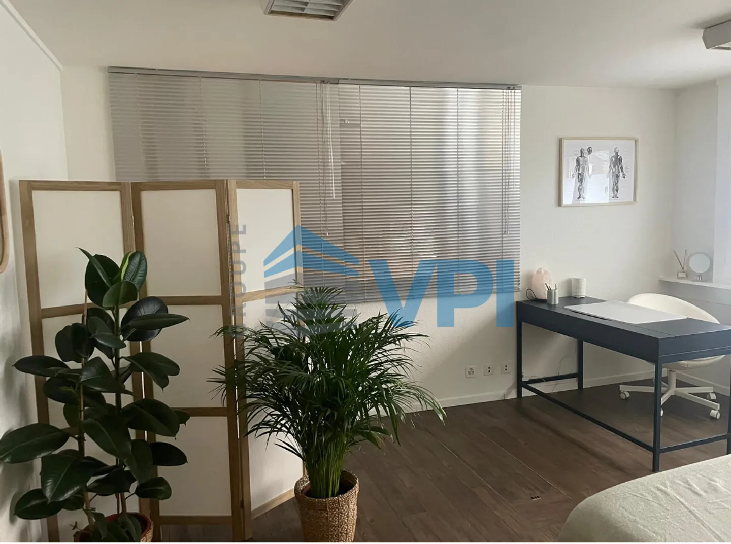 Local office cabinet for rent in Chavannes - Photo 1 of 5